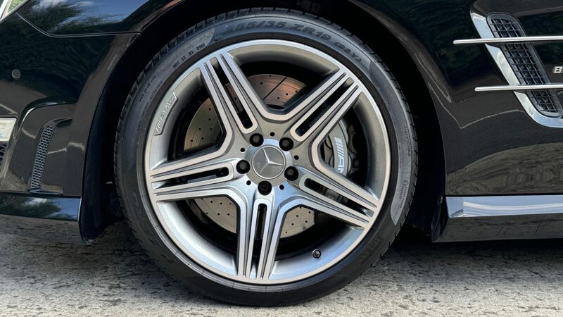 MERCEDES-BENZ SL