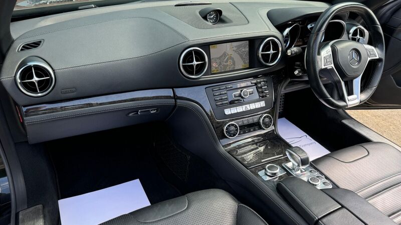 MERCEDES-BENZ SL