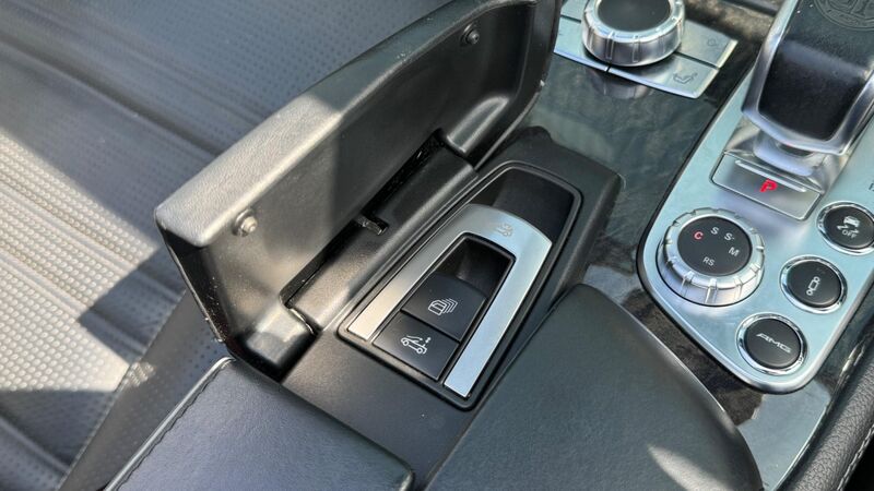MERCEDES-BENZ SL