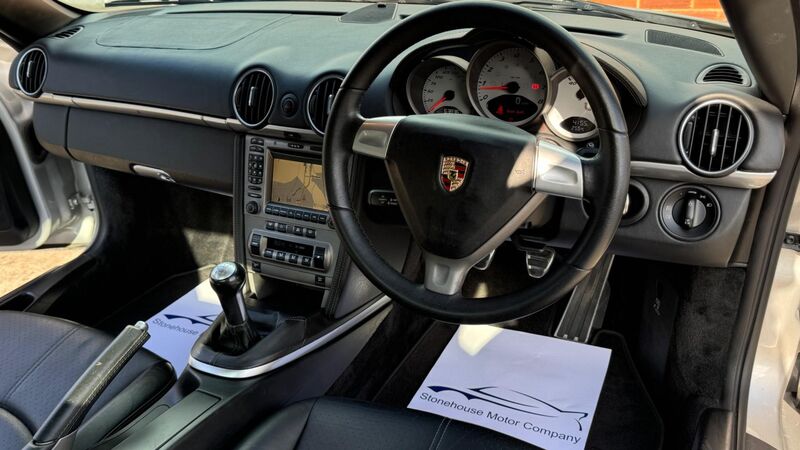 PORSCHE CAYMAN