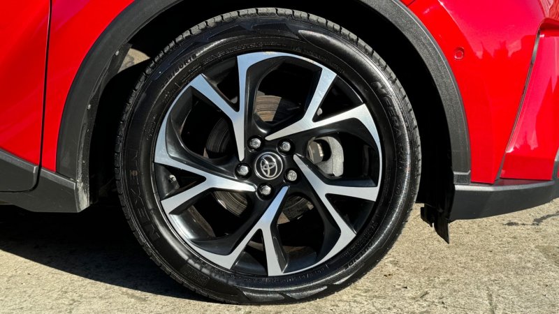 TOYOTA C-HR