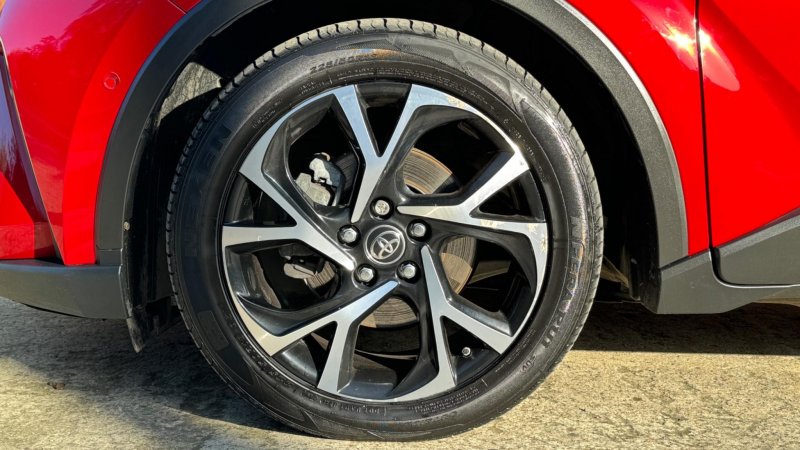 TOYOTA C-HR